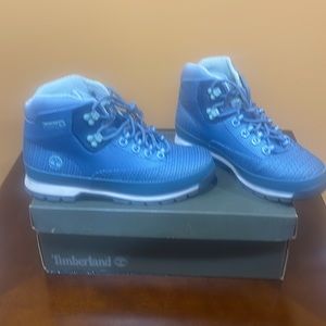 BLUE & WHITE TIMBERLAND FOR WMN